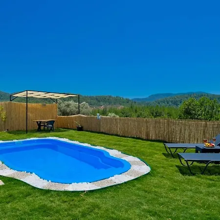 Doga Ile Ic Ice Balayi Villasi Fethiye