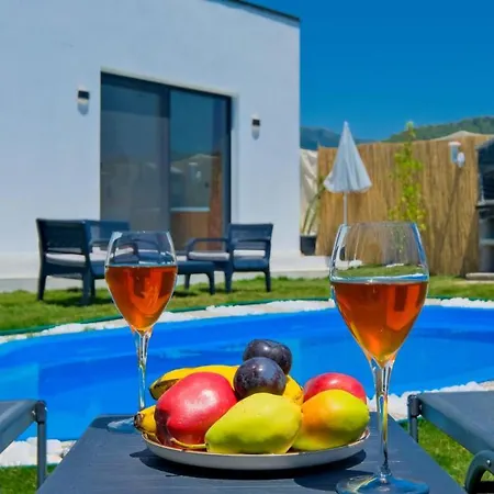 Doga Ile Ic Ice Balayi Villasi * Fethiye