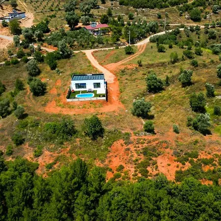 Doga Ile Ic Ice Balayi Villasi Villa